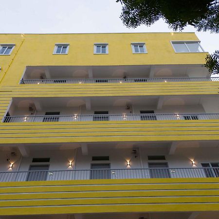 Yellow Bells Studios And Suites Gachibowli 外观 照片