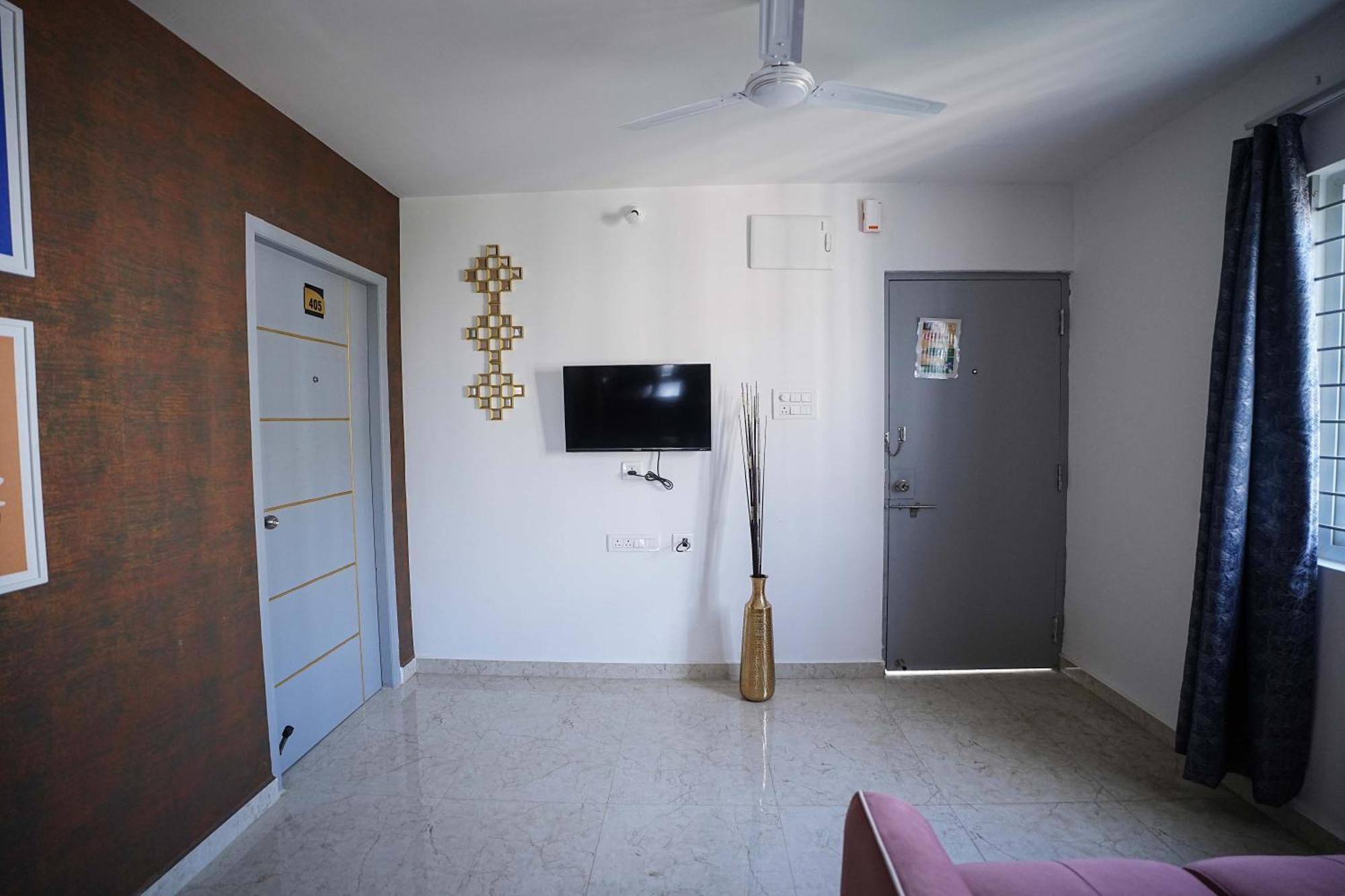 Yellow Bells Studios And Suites Gachibowli 外观 照片