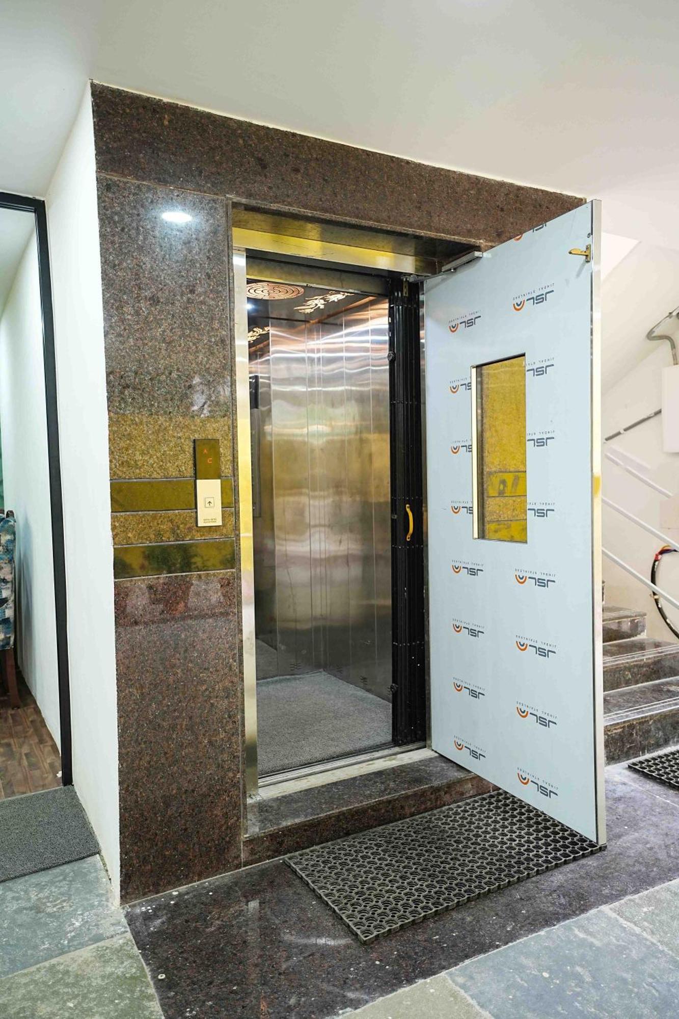 Yellow Bells Studios And Suites Gachibowli 外观 照片