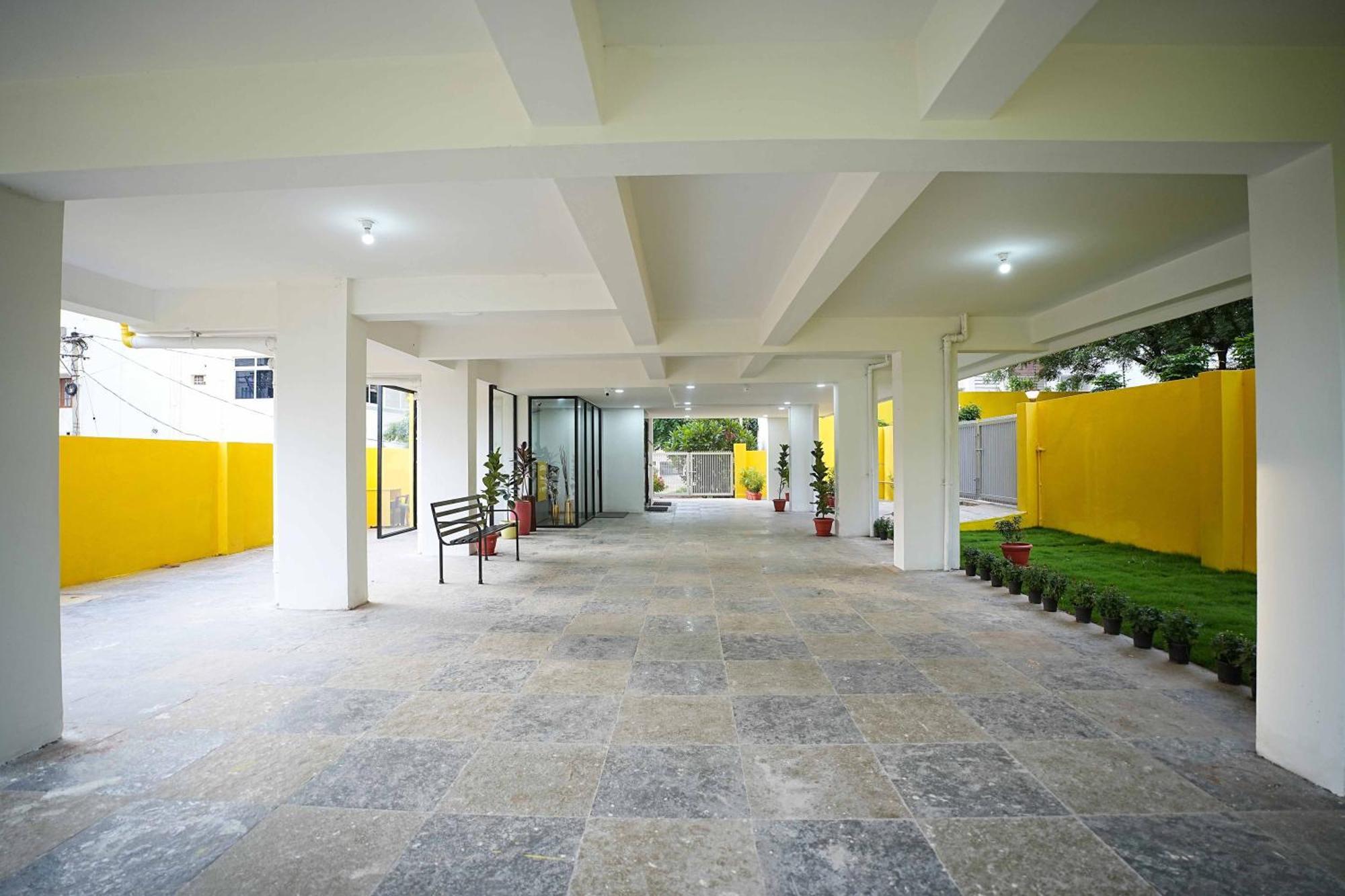 Yellow Bells Studios And Suites Gachibowli 外观 照片