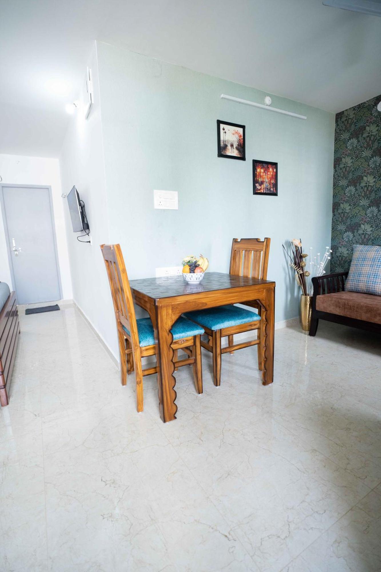 Yellow Bells Studios And Suites Gachibowli 外观 照片