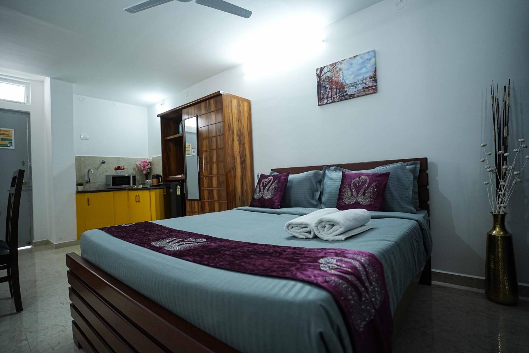 Yellow Bells Studios And Suites Gachibowli 外观 照片
